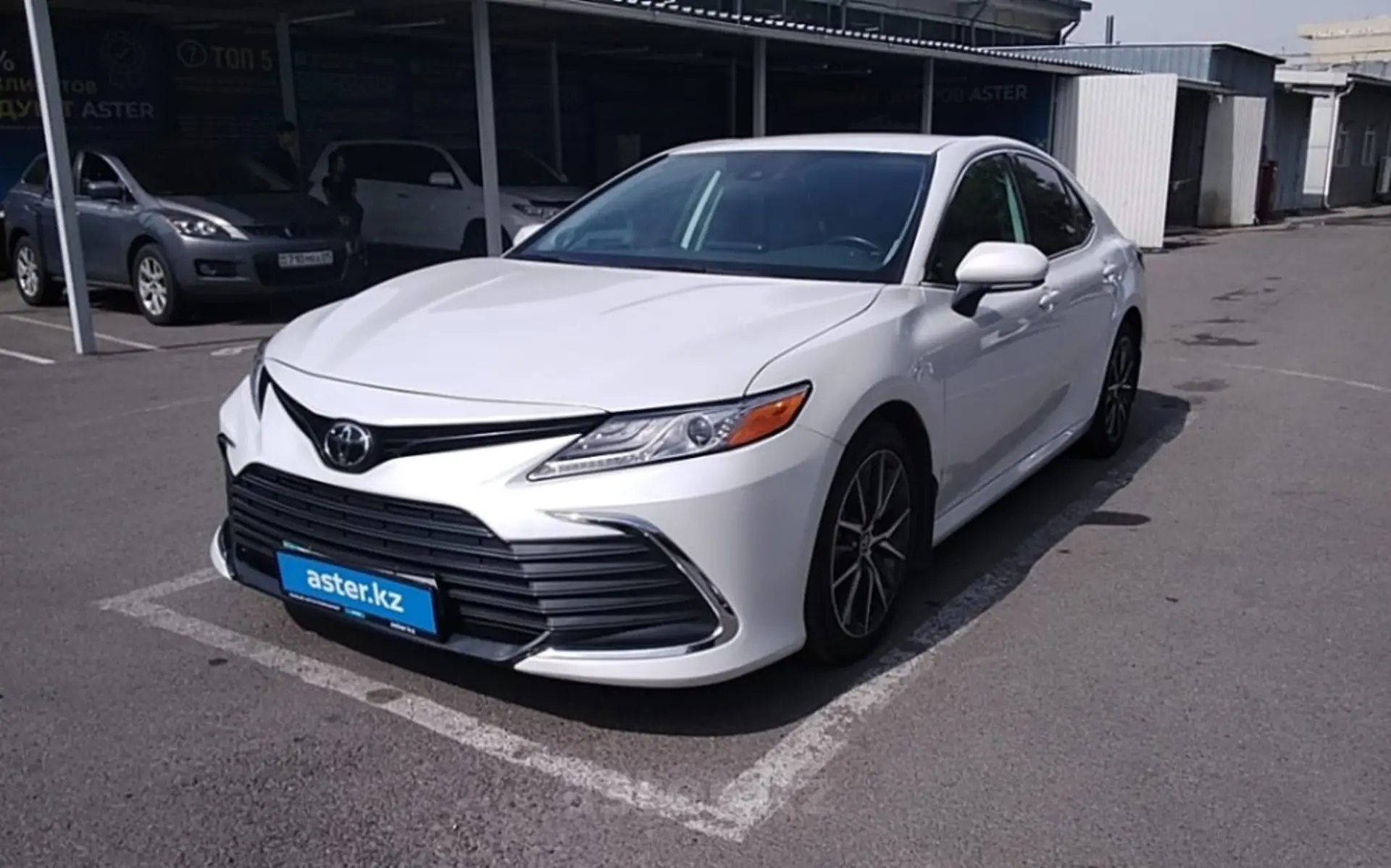 Toyota Camry 2021