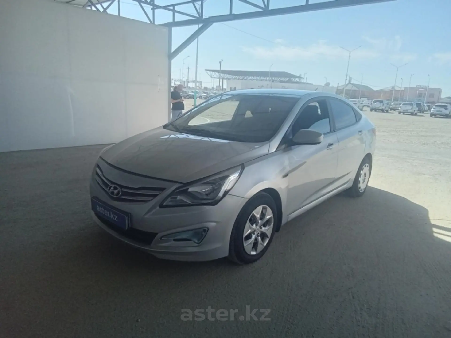 Hyundai Accent 2015