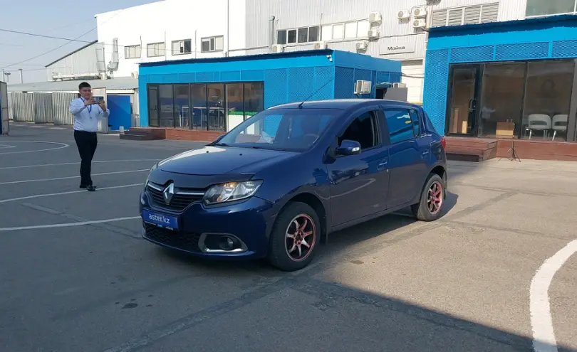 Renault Sandero 2015 года за 5 000 000 тг. в Алматы