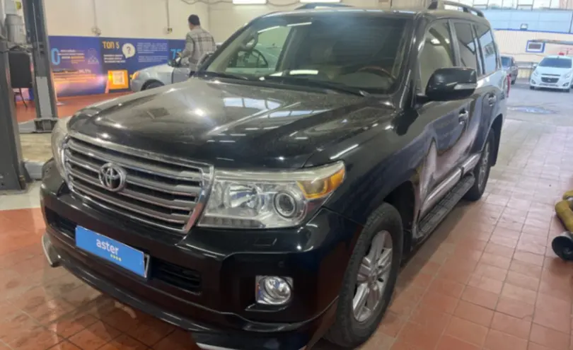 Toyota Land Cruiser 2012 года за 20 000 000 тг. в Астана