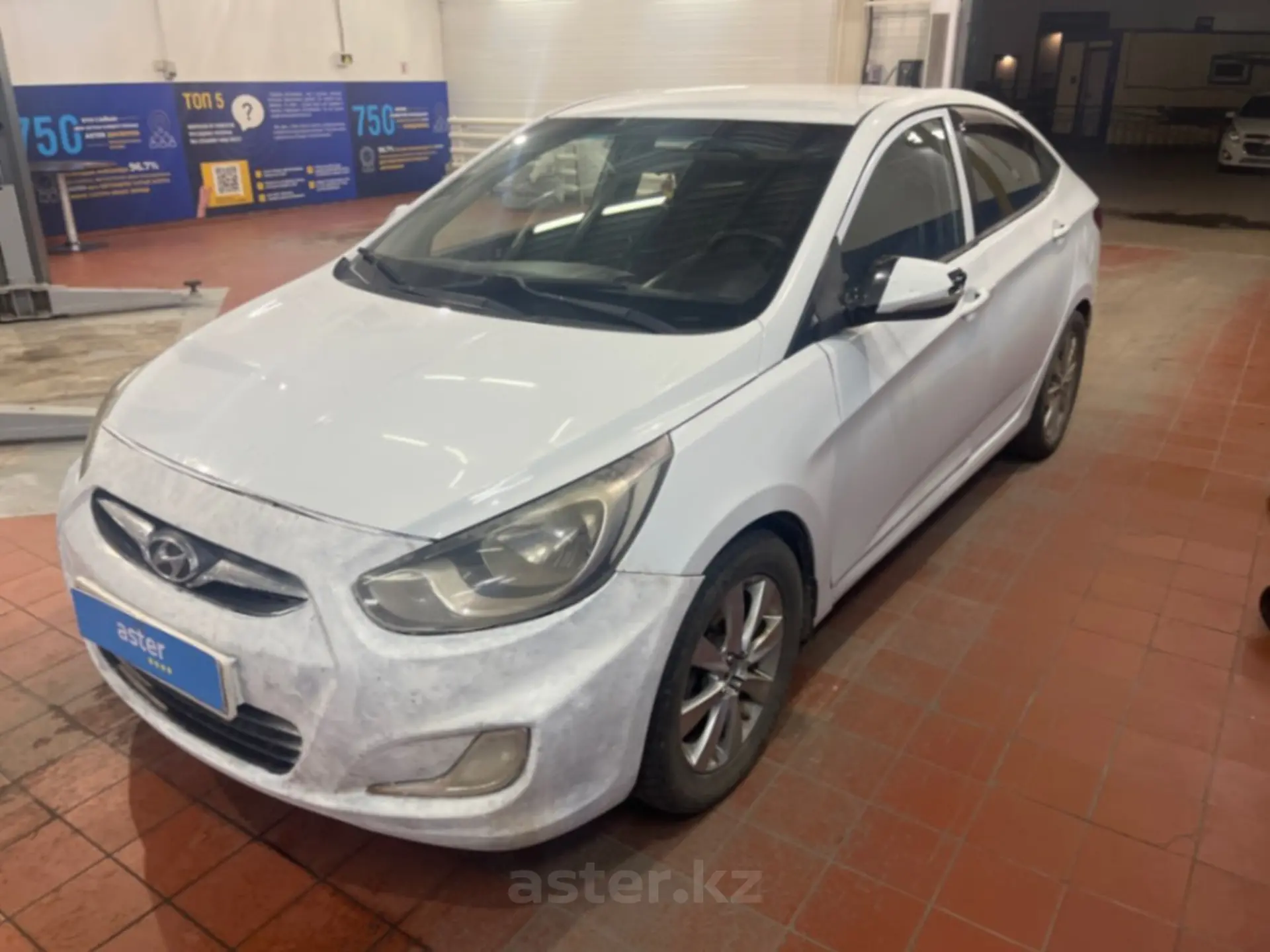 Hyundai Accent 2012