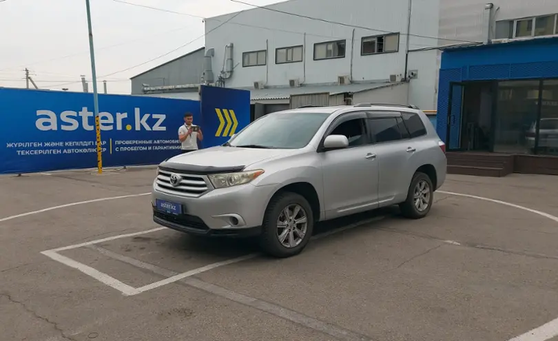 Toyota Highlander 2011 года за 9 000 000 тг. в Алматы