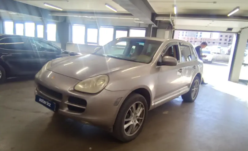 Porsche Cayenne 2004 года за 6 000 000 тг. в Астана