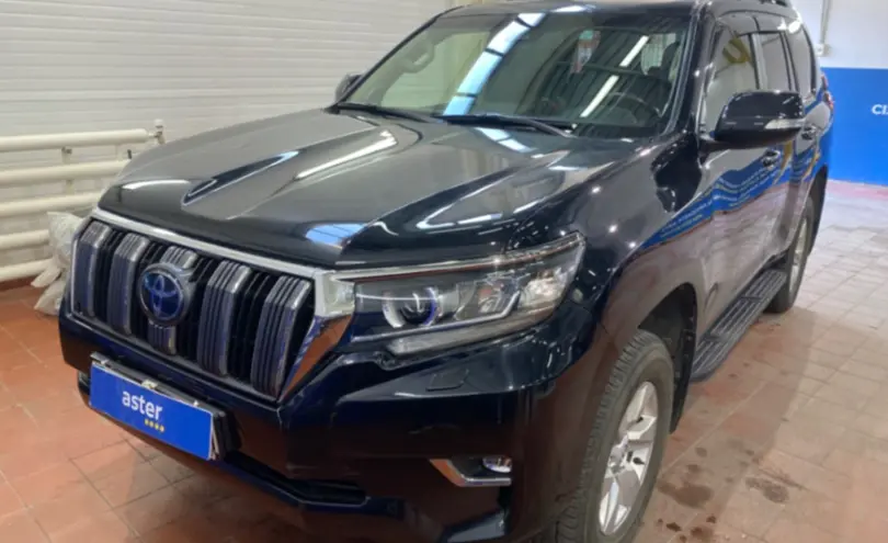 Toyota Land Cruiser Prado 2021 года за 23 000 000 тг. в Астана