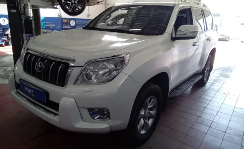 Toyota Land Cruiser Prado 2013 года за 19 500 000 тг. в Астана