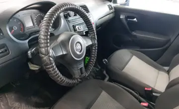 Volkswagen Polo 2015 года за 3 000 000 тг. в Астана фото 5