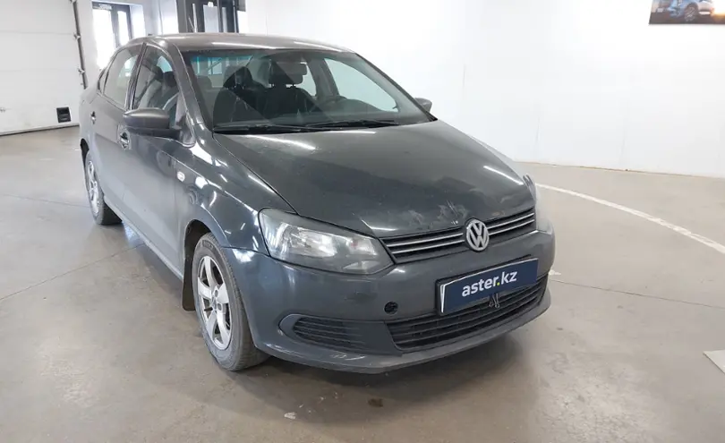 Volkswagen Polo 2015 года за 3 000 000 тг. в Астана фото 2