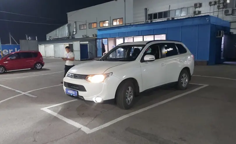 Mitsubishi Outlander 2013 года за 7 000 000 тг. в Алматы