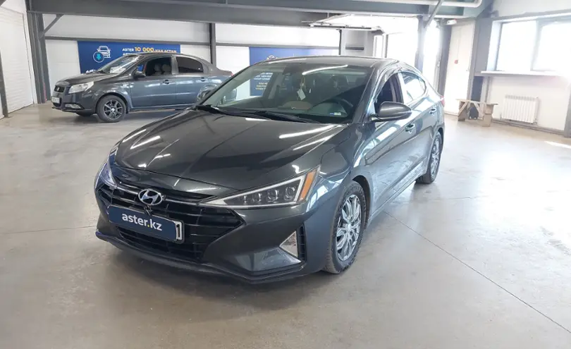 Hyundai Elantra 2020 года за 8 000 000 тг. в Астана