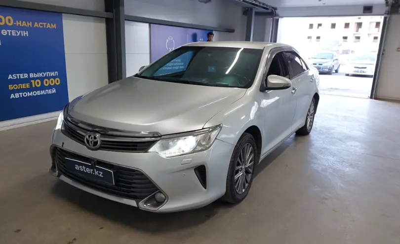 Toyota Camry 2015 года за 9 500 000 тг. в Астана