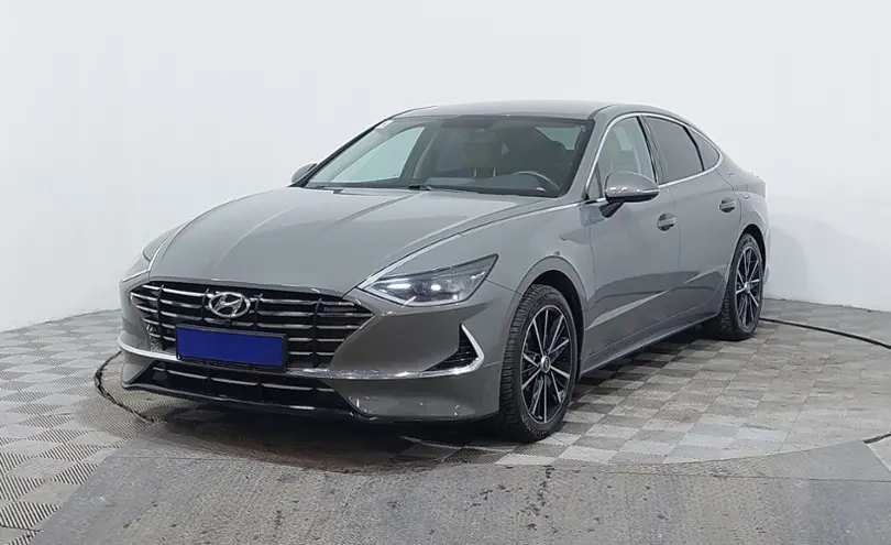 Hyundai Sonata 2022 года за 12 990 000 тг. в Астана