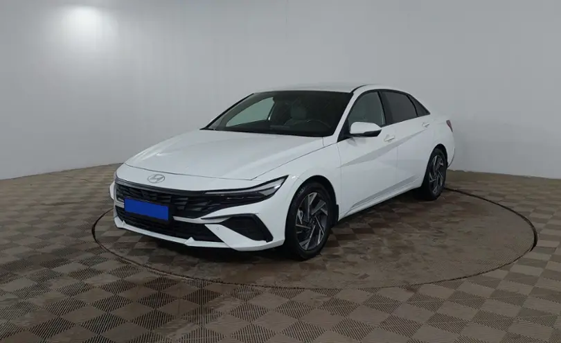 Hyundai Elantra 2023 года за 9 850 000 тг. в Шымкент