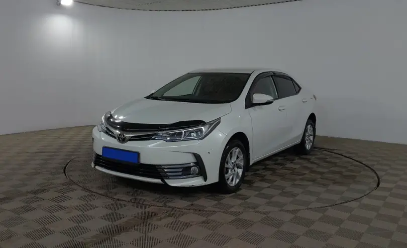 Toyota Corolla 2018 года за 8 290 000 тг. в Шымкент