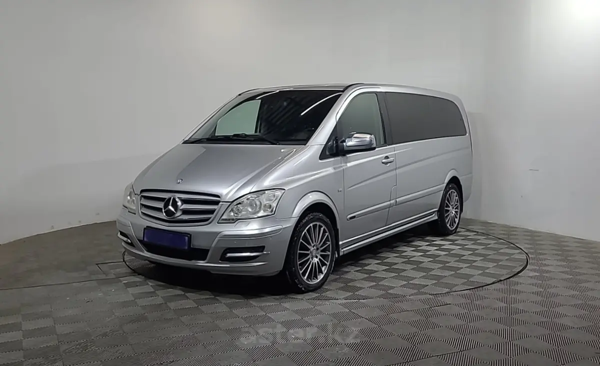 2013 Mercedes-Benz Viano