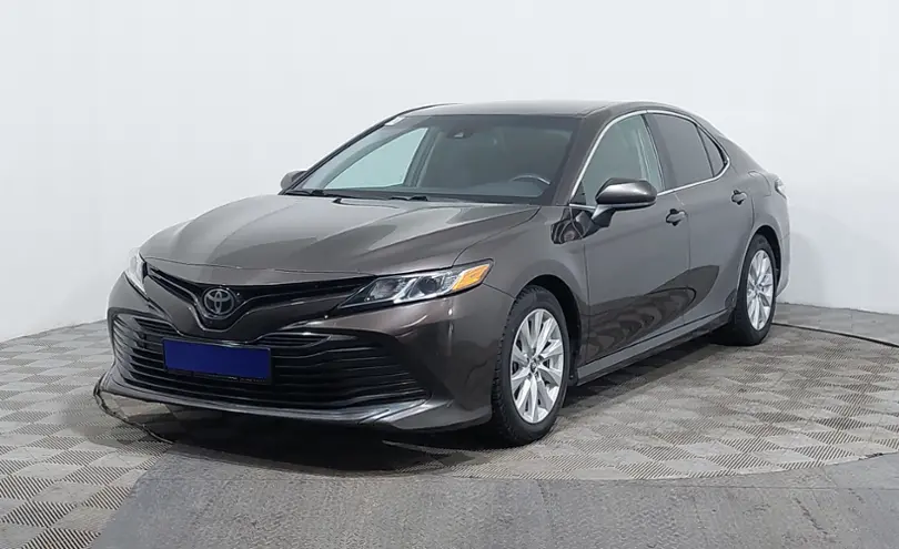 Toyota Camry 2020 года за 11 190 000 тг. в Астана