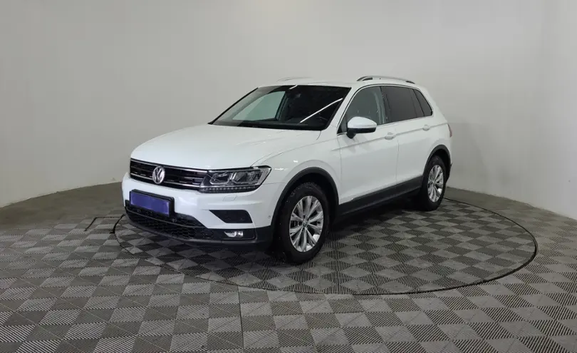 Volkswagen Tiguan 2017 года за 9 000 000 тг. в Алматы