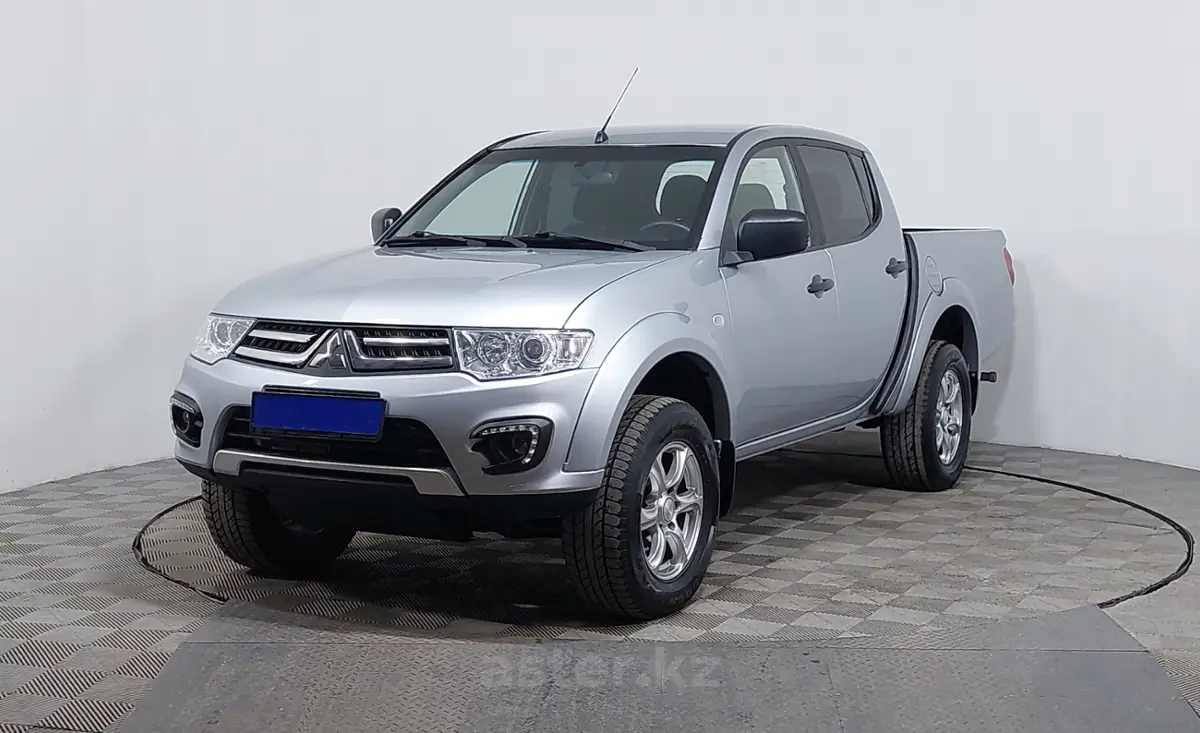 2014 Mitsubishi L200