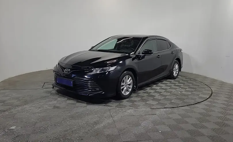 Toyota Camry 2021 года за 14 750 000 тг. в Алматы