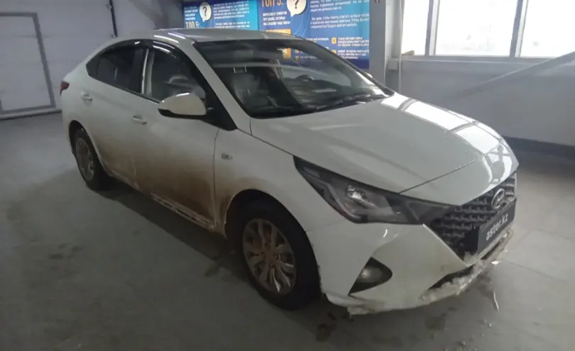 Hyundai Accent 2020 года за 7 800 000 тг. в Уральск фото 3