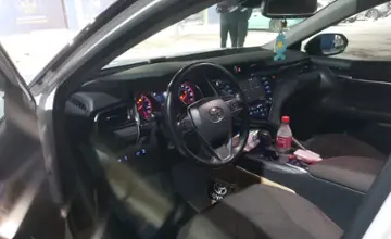 Toyota Camry 2020 года за 13 000 000 тг. в Алматы фото 5