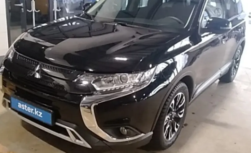 Mitsubishi Outlander 2021 года за 14 000 000 тг. в Караганда