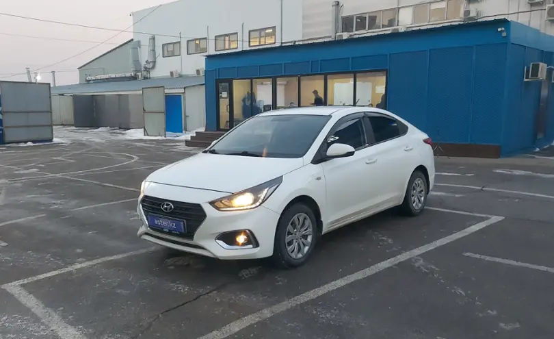 Hyundai Accent 2018 года за 6 600 000 тг. в Алматы