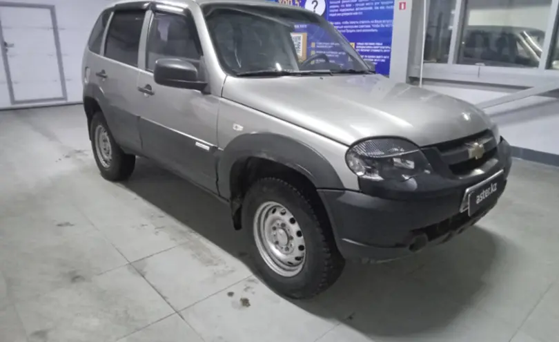 Chevrolet Niva 2014 года за 3 000 000 тг. в Уральск фото 3