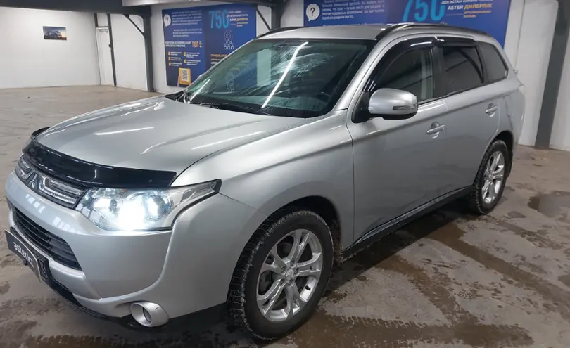 Mitsubishi Outlander 2012 года за 7 800 000 тг. в Астана