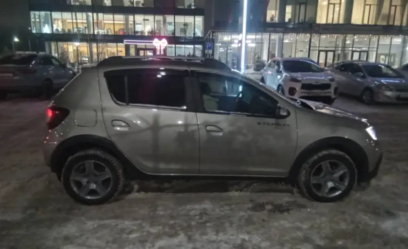 Renault Sandero 2021 года за 6 500 000 тг. в Астана фото 4