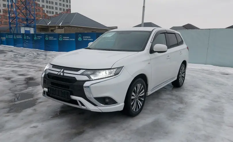 Mitsubishi Outlander 2022 года за 14 500 000 тг. в Шымкент