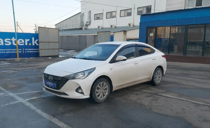 Hyundai Accent 2022 года за 8 000 000 тг. в Алматы