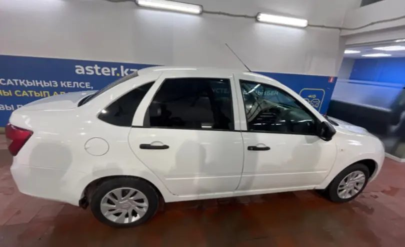 LADA (ВАЗ) Granta 2017 года за 2 500 000 тг. в Астана фото 4