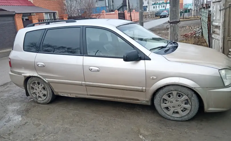 Kia Carens 2006 года за 2 500 000 тг. в Атырау