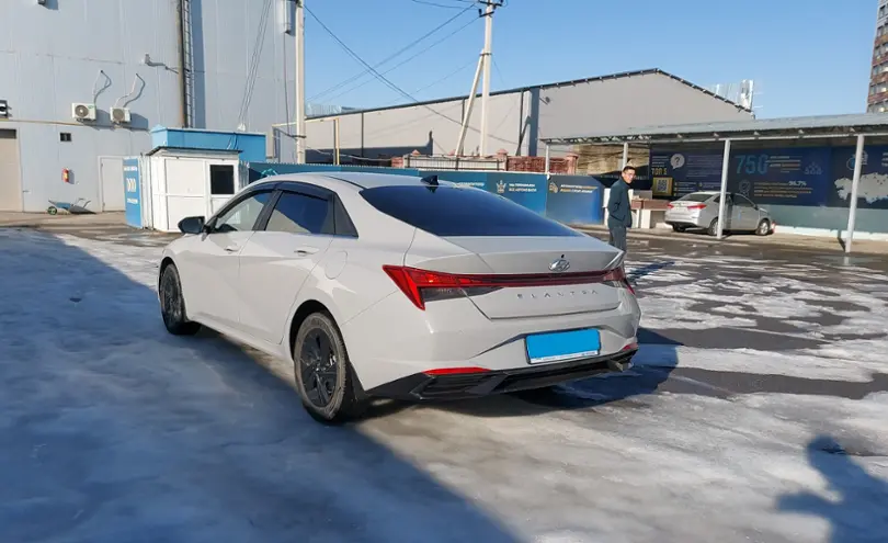 Hyundai Elantra 2021 года за 10 000 000 тг. в Шымкент фото 4
