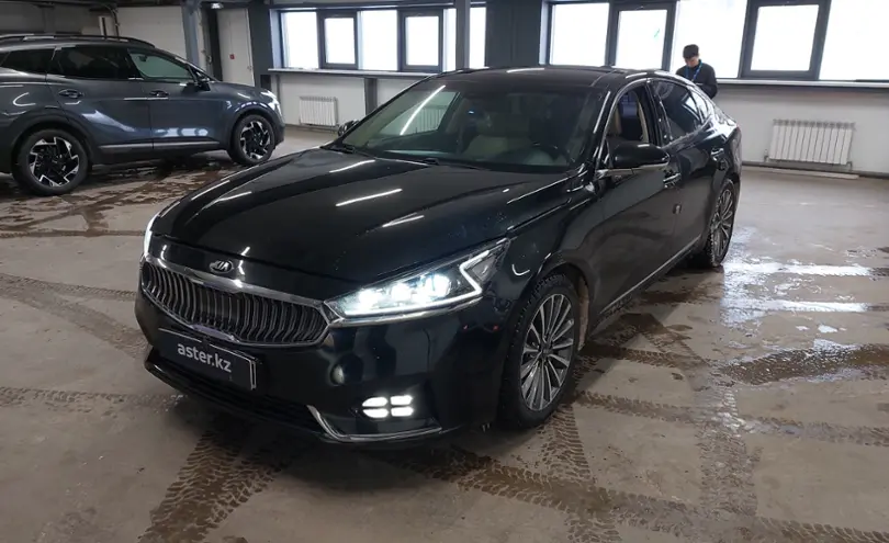 Kia K7 2017 года за 10 000 000 тг. в Астана