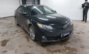 Toyota Camry 2014 года за 10 000 000 тг. в Астана фото 2