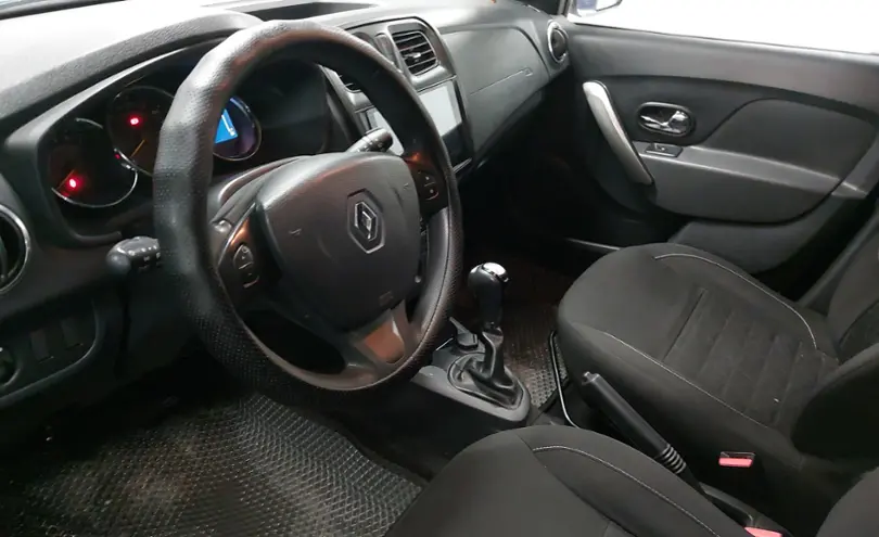 Renault Sandero 2017 года за 5 000 000 тг. в Астана фото 5