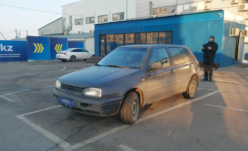 Volkswagen Golf 1997 года за 1 200 000 тг. в Алматы