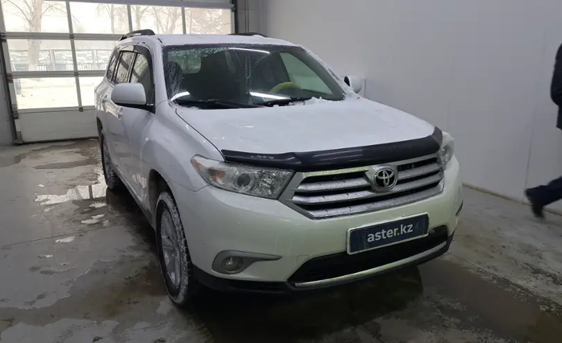 Toyota Highlander 2013 года за 11 500 000 тг. в Павлодар