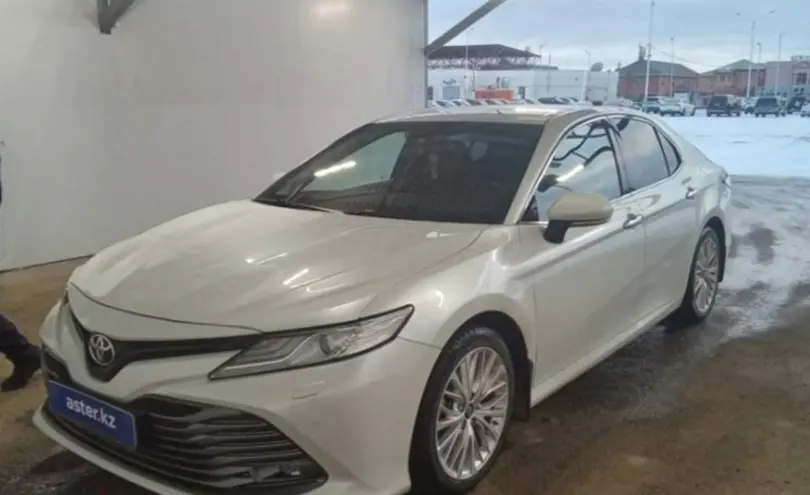 Toyota Camry 2019 года за 16 000 000 тг. в Кызылорда