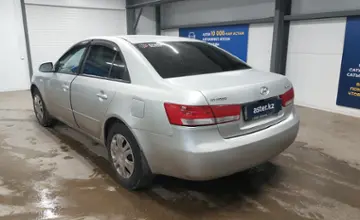 Hyundai Sonata 2005 года за 4 000 000 тг. в Астана фото 4