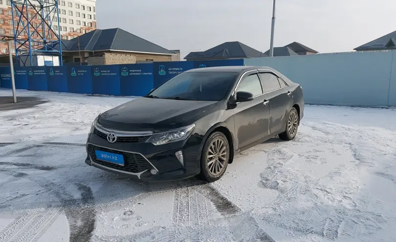 Toyota Camry 2017 года за 12 000 000 тг. в Шымкент