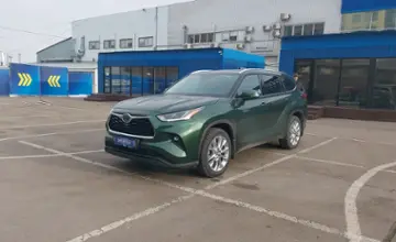 Toyota Highlander 2023 года за 28 000 000 тг. в Алматы фото 1
