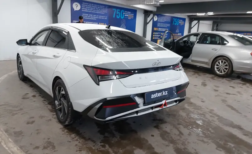 Hyundai Elantra 2023 года за 8 400 000 тг. в Астана фото 4