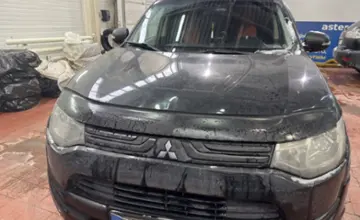 Mitsubishi Outlander 2013 года за 7 500 000 тг. в Астана фото 2
