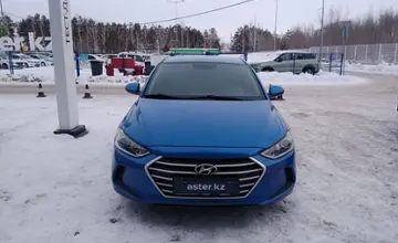 Hyundai Elantra 2017 года за 8 000 000 тг. в Усть-Каменогорск фото 2