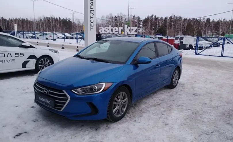 Hyundai Elantra 2017 года за 8 000 000 тг. в Усть-Каменогорск