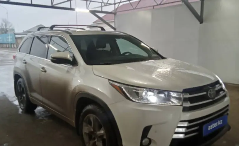 Toyota Highlander 2018 года за 23 000 000 тг. в Кызылорда фото 3