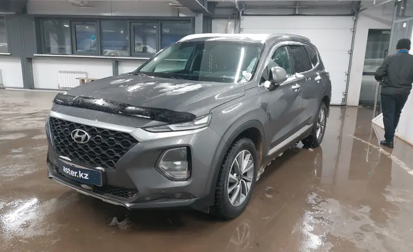 Hyundai Santa Fe 2020 года за 14 000 000 тг. в Астана