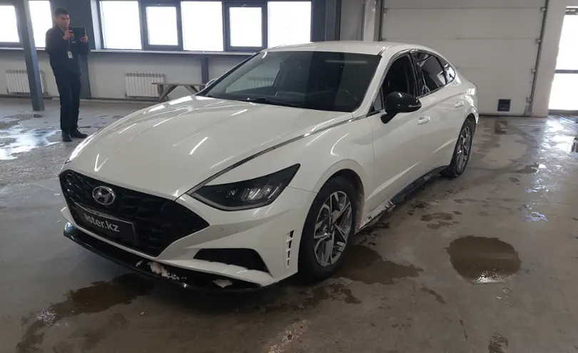 Hyundai Sonata 2021 года за 12 000 000 тг. в Астана